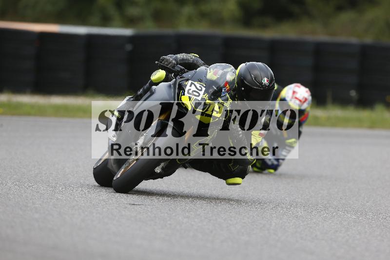 /53 16.09.2025 Track Day Domi Aegerter ADR/Gruppe rot/77